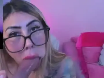 Chaturbate Adult Webcam of martina_robertss_