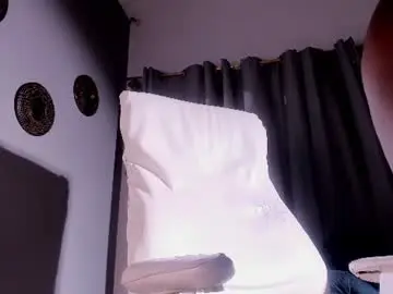 Chaturbate Live Sex of scarlet_big_boobs