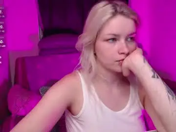 Chaturbate Live Sex Cam of cherry_night666