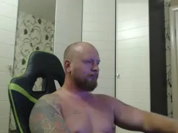 Chaturbate Live Sex Cam of strongass18