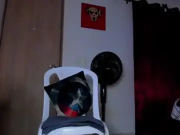 Chaturbate Sex Cam of cloudy_pigdude