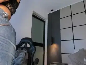 Chaturbate Live Porn of zoee_zi