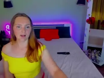 Chaturbate Live Sex Cam of ashley_crashly