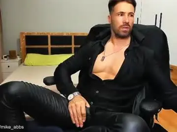 Chaturbate Best live sex cam show of mikestrip