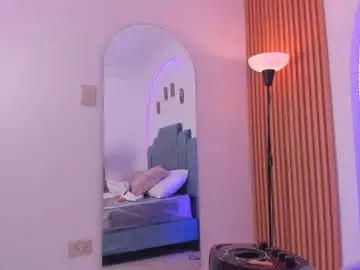 Chaturbate Live Porn of naomi__lux