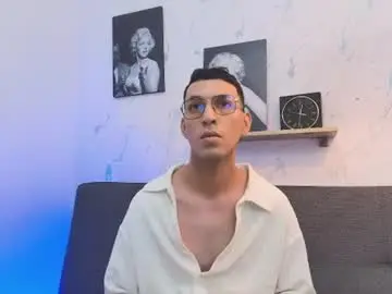 Chaturbate Sex Cam of davison_viggiani