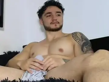 Chaturbate Best live sex cam show of latinboyvip_