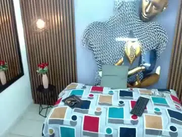 Chaturbate Best live sex cam show of alessandroblack_