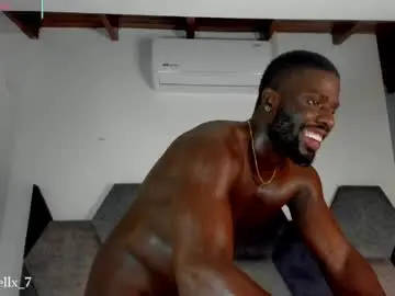 Chaturbate Free Porn Cam of latrellx7