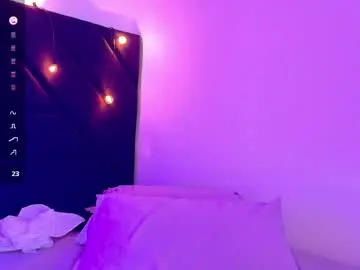 Chaturbate Live Sex of playfuljust_18