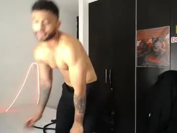 Chaturbate Live Sex Cam of claybrown_