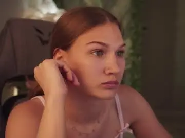 Chaturbate Live Sex of sweety_emilya