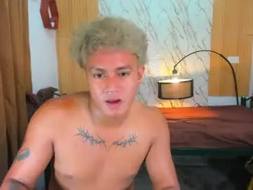 Chaturbate Live Sex Cam of naughty_vince