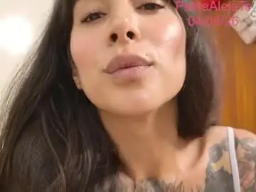 Chaturbate Best live sex cam show of petitealejats