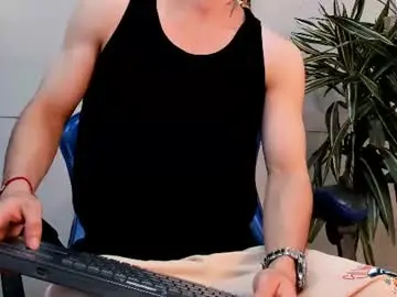 Chaturbate Best live sex cam show of roan_birkin