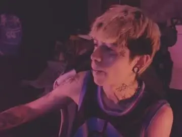 Chaturbate Best live sex cam show of acidmilo