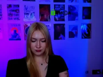 Chaturbate Adult Webcam of kiraashh