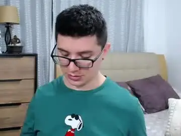 Chaturbate Free Porn Cam of kevinhunts