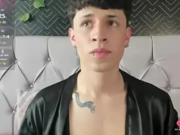 Chaturbate Best live sex cam show of axel_evanss