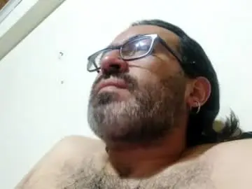 Chaturbate Live Sex Cam of luis2988z