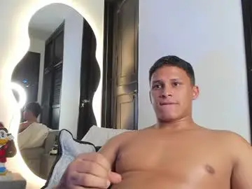 Chaturbate Best live sex cam show of jamesowenn
