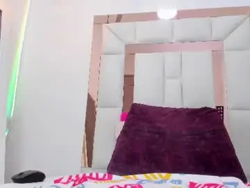 Chaturbate Best live sex cam show of lia_antonella69