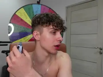 Chaturbate Nude Webcam of damien_dallas