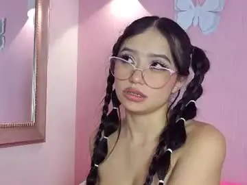 Chaturbate Free Porn Cam of littlearii