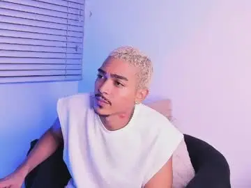 Chaturbate Live Sex Cam of axelstones_