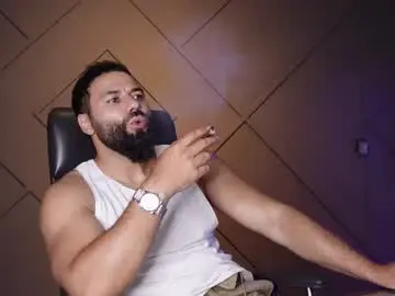Chaturbate Free Porn Cam of glennmasters