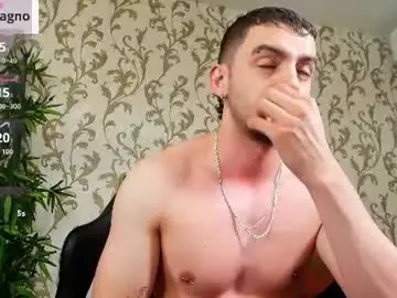 Chaturbate Best live sex cam show of michael_magno