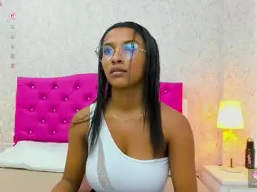 Chaturbate Best live sex cam show of karina_calderon