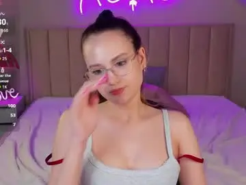 Chaturbate Free Live Porn of miaa_hill