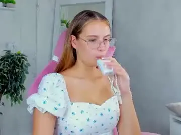 Chaturbate Live Porn of miaa_hill
