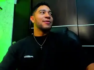 Chaturbate Nude Webcam of dixon_ray_