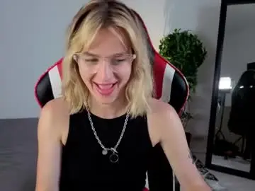 Chaturbate Free Live Porn of nora_moreau