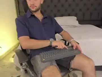 Chaturbate Watch Live Sex Cams of maximusclark1_