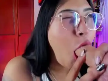 Chaturbate Sex Chat of eymy_hadid_