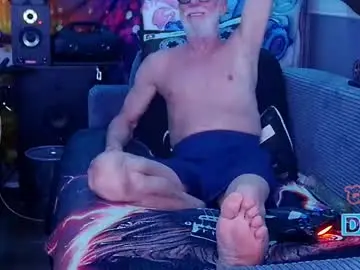 Chaturbate Live Sex Cam of kiveuxmakeu