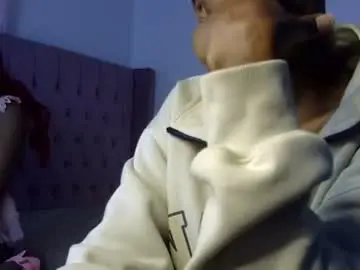 Chaturbate Live Porn of lola_seventy