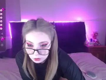 Chaturbate Free Porn Cam of shysweetrish