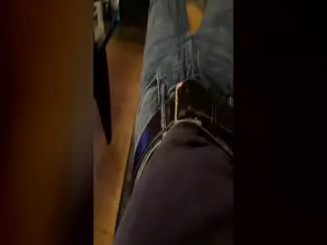 Chaturbate Live Sex of benz10001