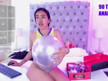 Chaturbate Adult Webcam of zoe_m00n
