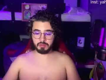 Chaturbate Free Porn Cam of artorias_4