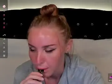 Chaturbate Live Porn of lushcherry