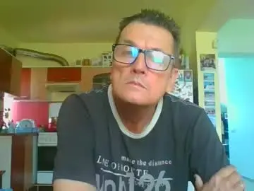 Chaturbate Watch Live Sex Cams of ulmeni7
