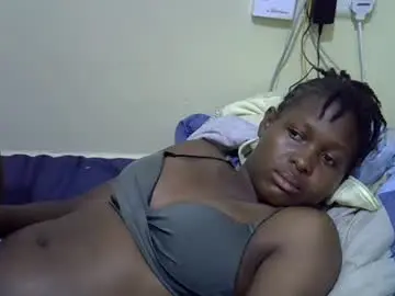 Chaturbate Live Sex Cam of lucky_amal