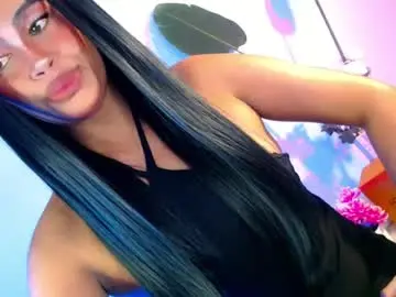 Chaturbate Live Sex Cam of cherry_temptation28