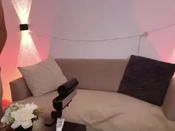 Chaturbate Live Sex Cam of massimo_moretti01