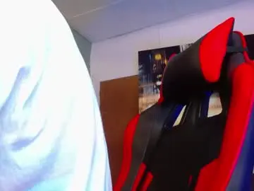 Chaturbate Sex Cam of alexgiraldo__